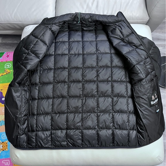 NWT - Barbour Unisex Lightweight Swale Quilted Jacket - Men M/Women L - Picture 5 of 11